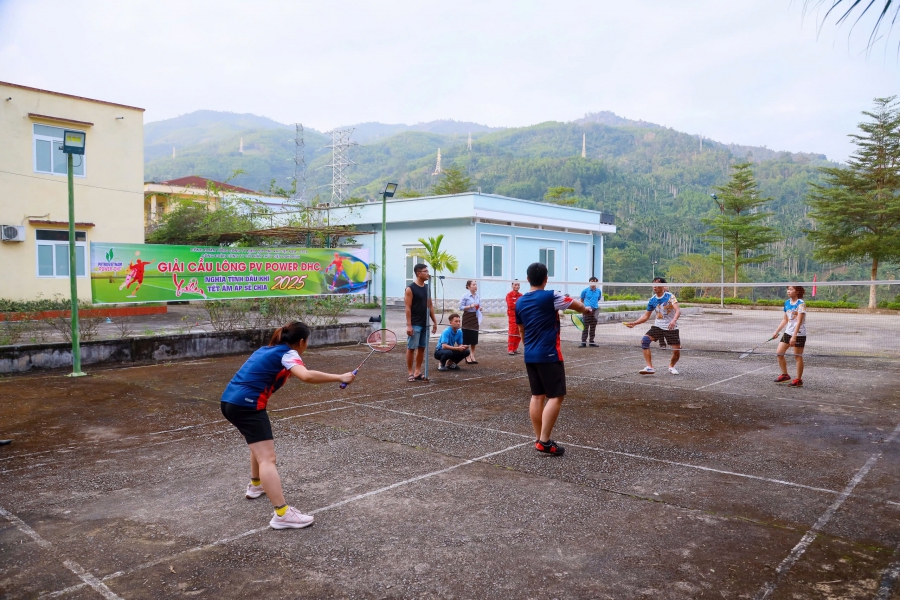 Nhiều hoạt động ý nghĩa trong chương trình “Xuân nghĩa tình Dầu khí" Thủy điện Đakđrinh