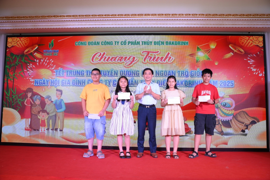Vui tết trung thu, Tuyên dương con ngoan, trò giỏi và Ngày hội gia đình PV Power DHC 2025