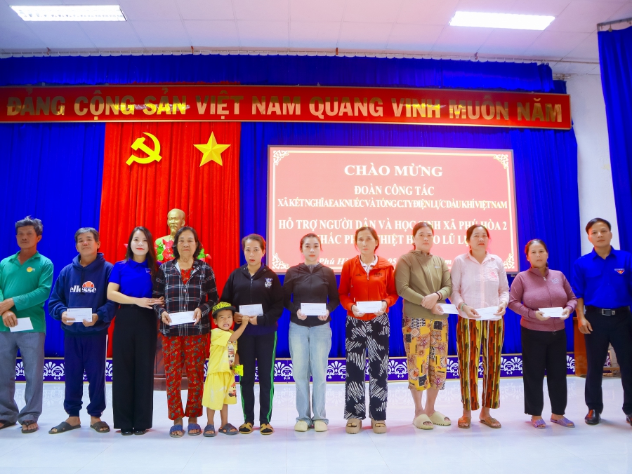  PV Power chung tay hỗ trợ bà con vùng lũ, lan tỏa tinh thần tương thân tương ái