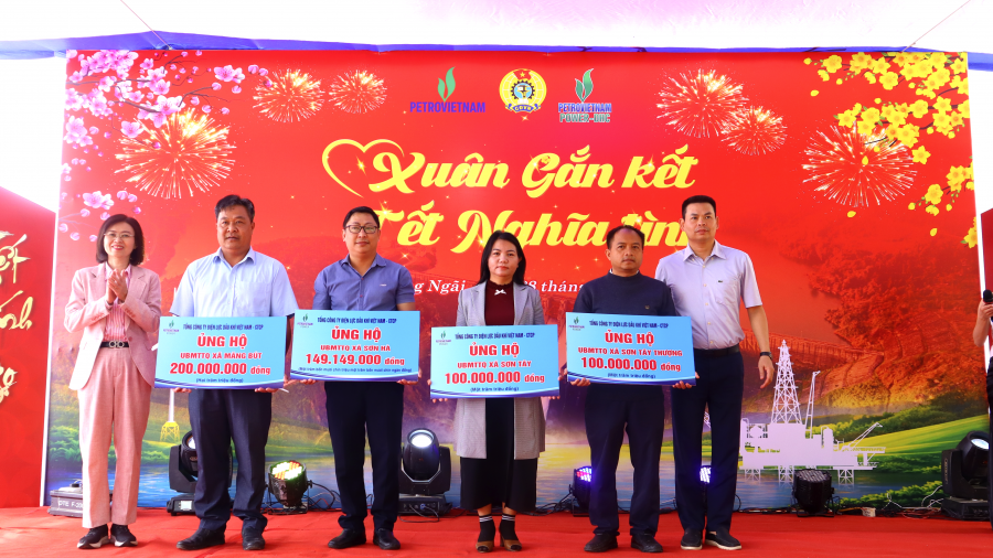 “Xuân Gắn kết - Tết Nghĩa tình” đầy ấm áp tại Thuỷ điện Đakđrinh