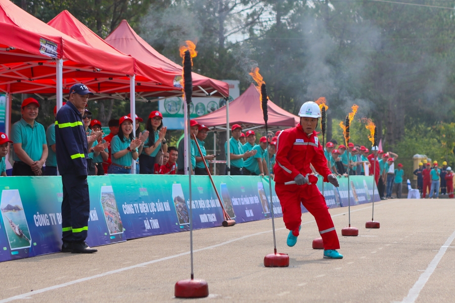 Chùm ảnh 8 đội cùng tranh tài tại Hội thao An toàn vệ sinh lao động, phòng chống cháy nổ năm 2026 của PV Power